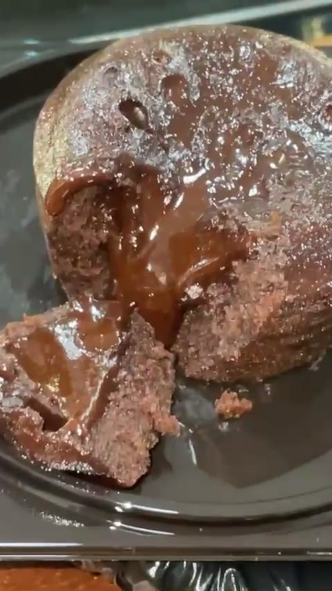 Nos plats en préparation, filmés au snack